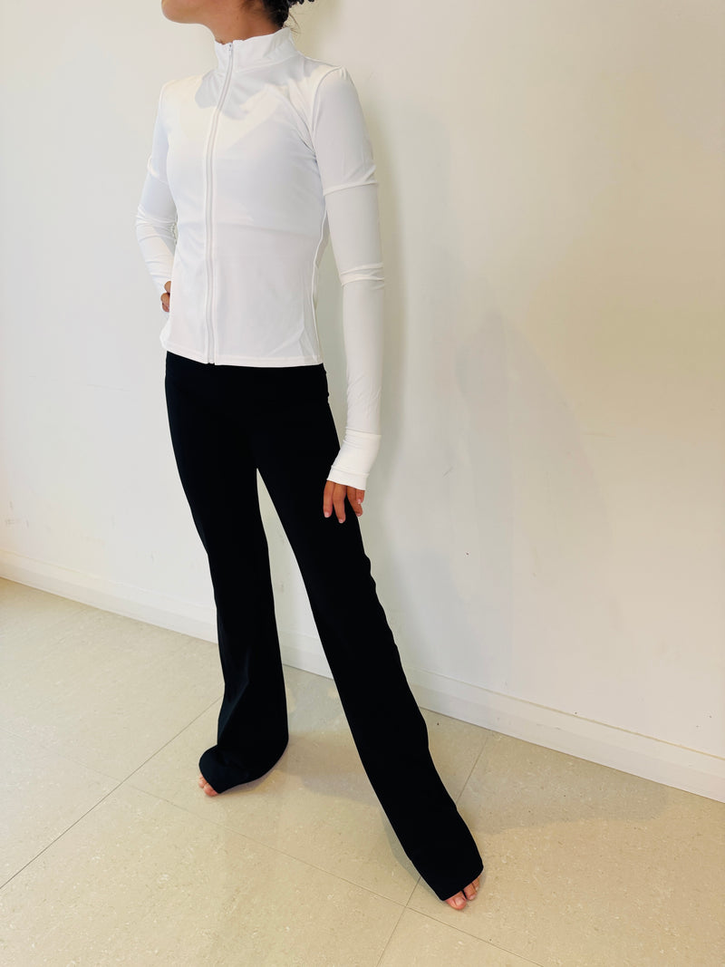 Essential Move Flare Leggings